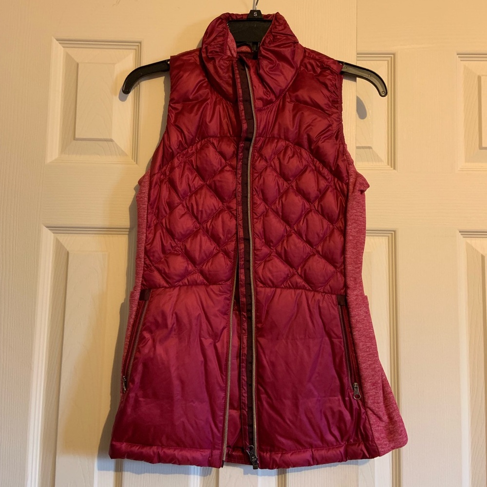Never worn lulu vest